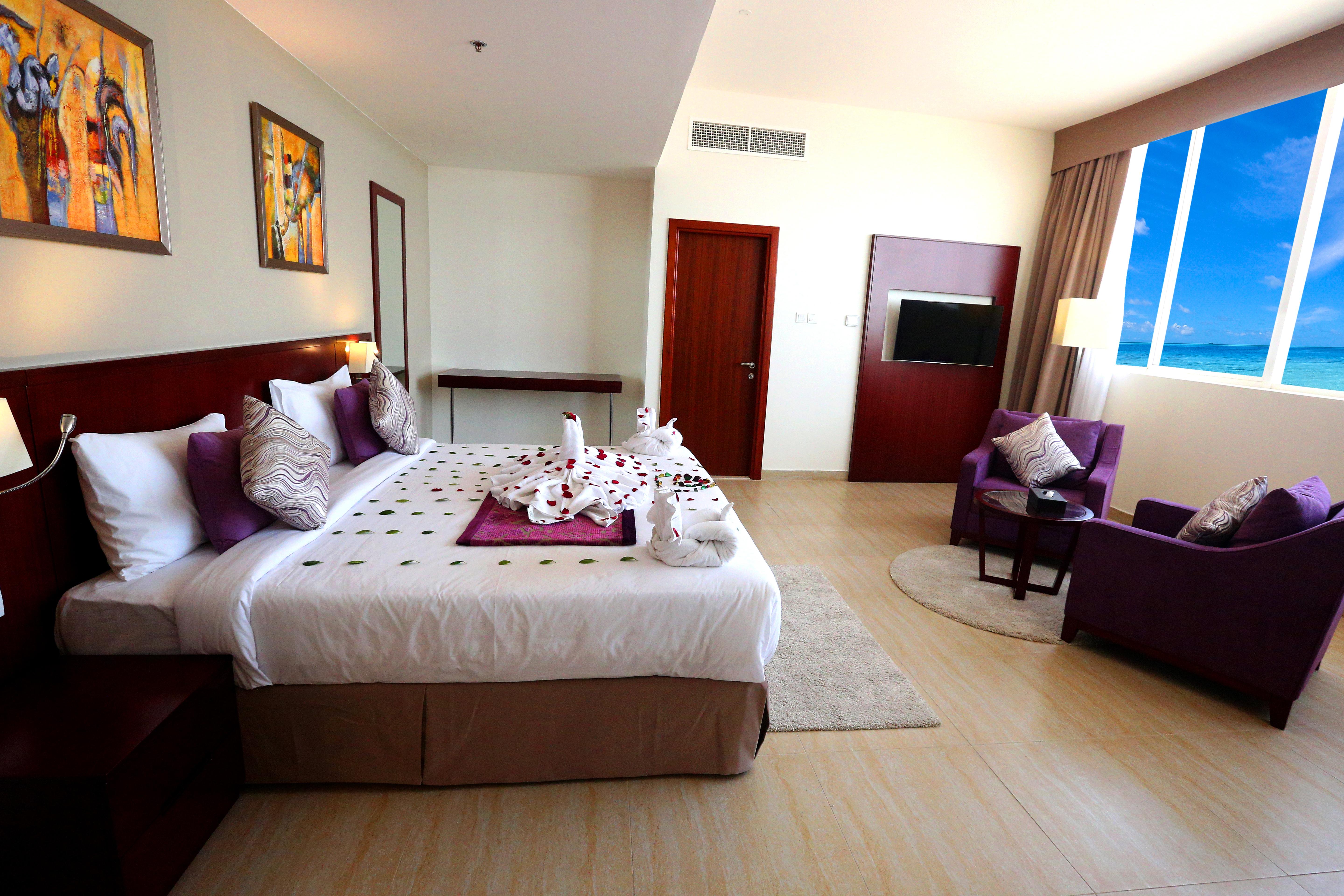 V Hotel Fujairah Bagian luar foto
